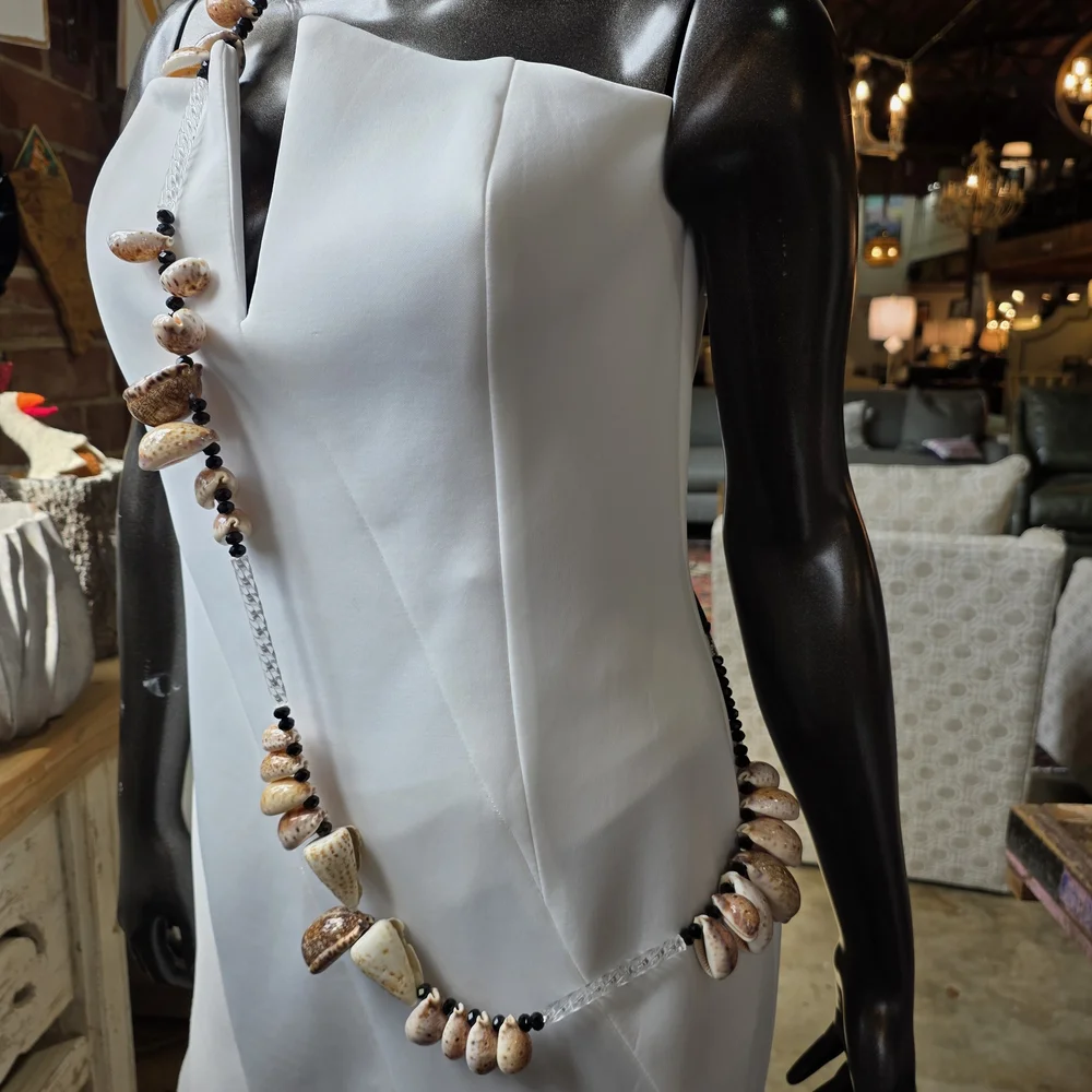 ✨Vintage Cowrie Shell, Crystals, Acrylic Spirals Statement Necklace W/ Leather✨️ - Picture 8 of 15